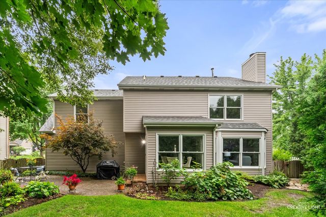 105 Sharon Court, North Aurora, IL 60542