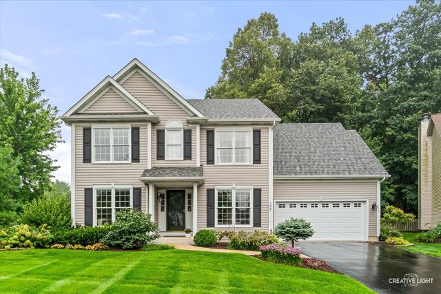 105 Sharon Court, North Aurora, IL 60542