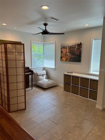 136 25TH AVENUE N, St Petersburg, FL 33704
