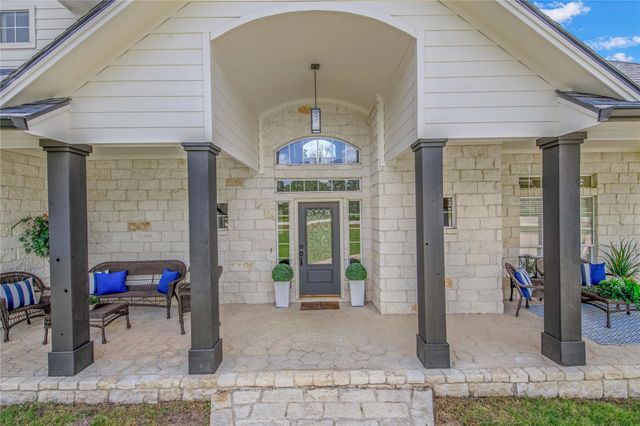 442 Shady Creek Drive, Bryan, TX 77808