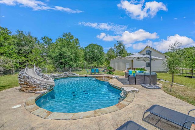 442 Shady Creek Drive, Bryan, TX 77808