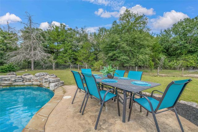 442 Shady Creek Drive, Bryan, TX 77808