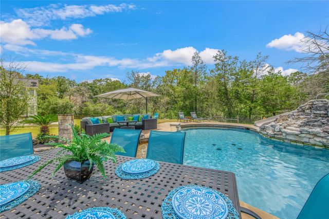 442 Shady Creek Drive, Bryan, TX 77808