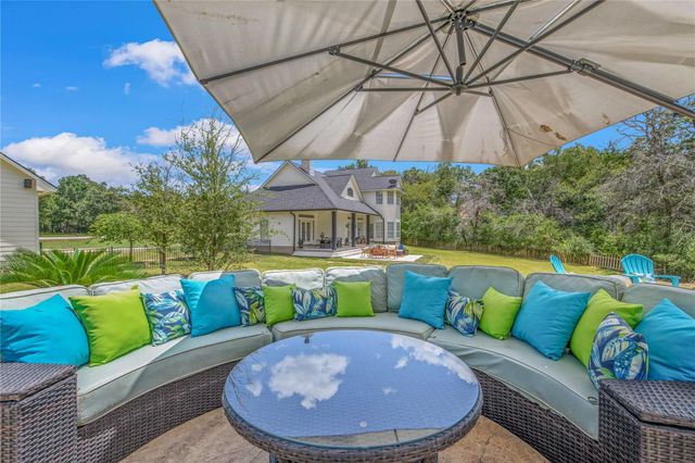 442 Shady Creek Drive, Bryan, TX 77808