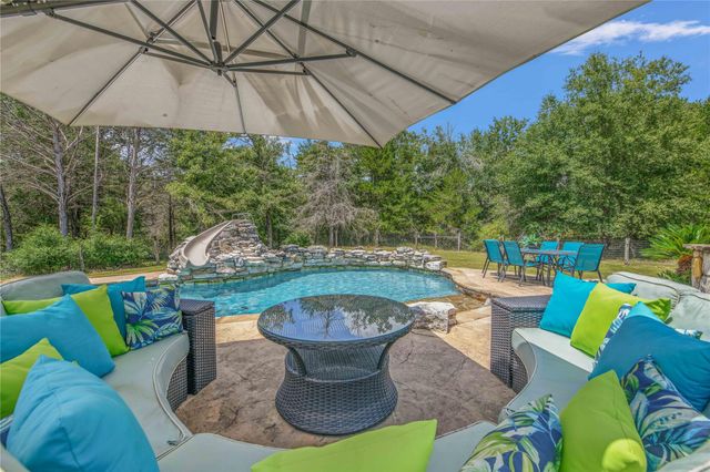442 Shady Creek Drive, Bryan, TX 77808