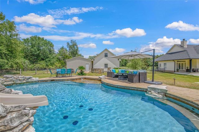 442 Shady Creek Drive, Bryan, TX 77808