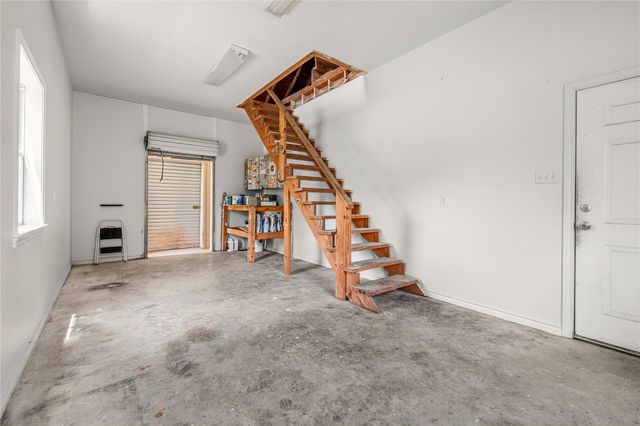 442 Shady Creek Drive, Bryan, TX 77808