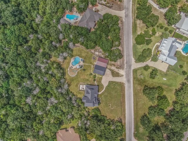 442 Shady Creek Drive, Bryan, TX 77808