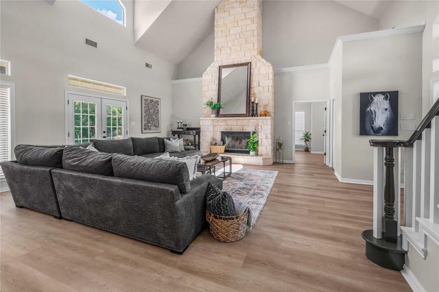 442 Shady Creek Drive, Bryan, TX 77808