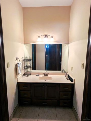 1304 W Fullerton Avenue, Mcallen, TX 78504