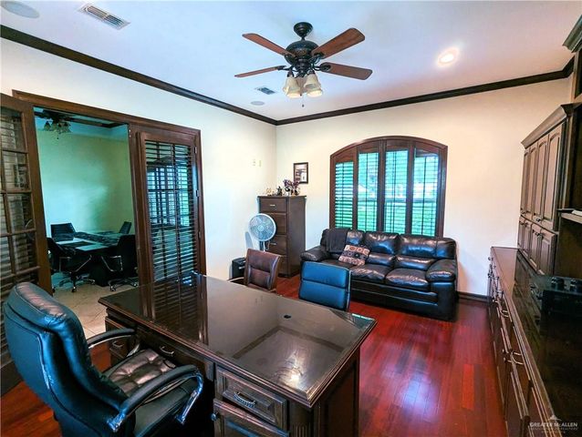 1304 W Fullerton Avenue, Mcallen, TX 78504