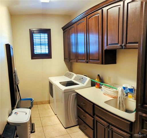 1304 W Fullerton Avenue, Mcallen, TX 78504