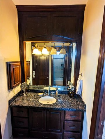 1304 W Fullerton Avenue, Mcallen, TX 78504