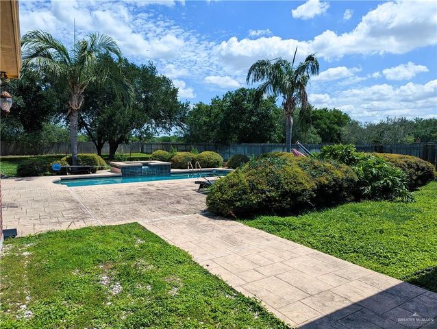 1304 W Fullerton Avenue, Mcallen, TX 78504