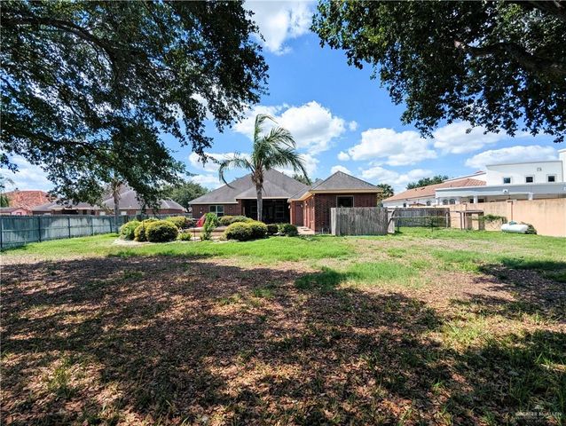 1304 W Fullerton Avenue, Mcallen, TX 78504