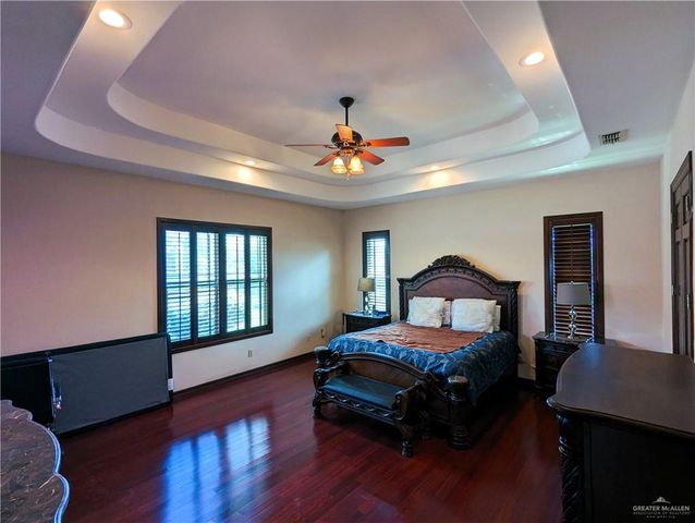1304 W Fullerton Avenue, Mcallen, TX 78504