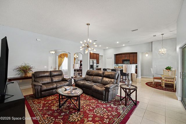 1025 Morgan Circle NE, Palm Bay, FL 32905