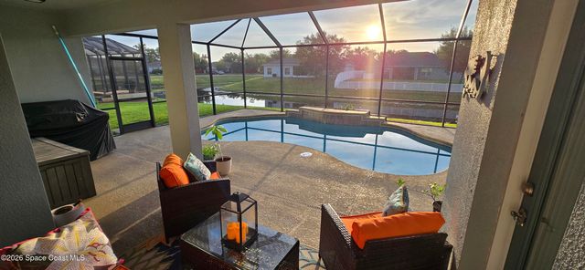 1025 Morgan Circle NE, Palm Bay, FL 32905
