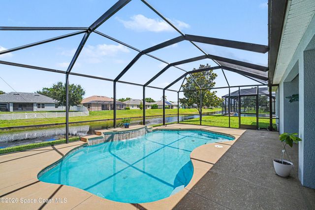 1025 Morgan Circle NE, Palm Bay, FL 32905