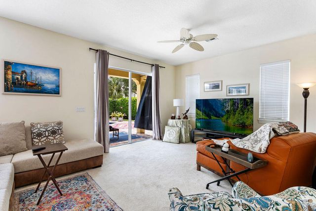 104 Kopsia Drive, Jupiter, FL 33458