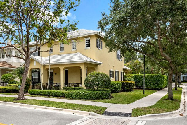 104 Kopsia Drive, Jupiter, FL 33458