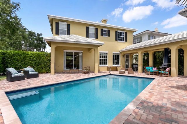 104 Kopsia Drive, Jupiter, FL 33458