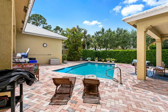 104 Kopsia Drive, Jupiter, FL 33458