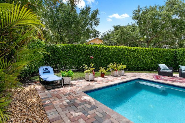 104 Kopsia Drive, Jupiter, FL 33458