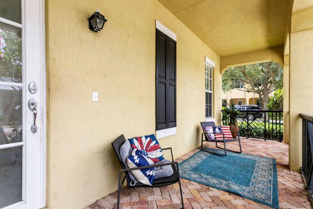 104 Kopsia Drive, Jupiter, FL 33458