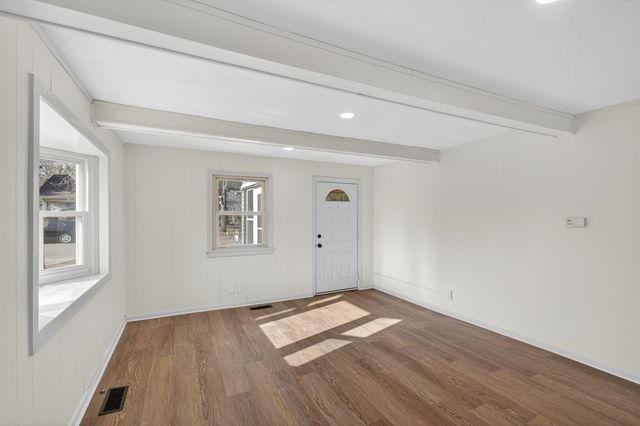 112 N Emporia, El Dorado, KS 67042