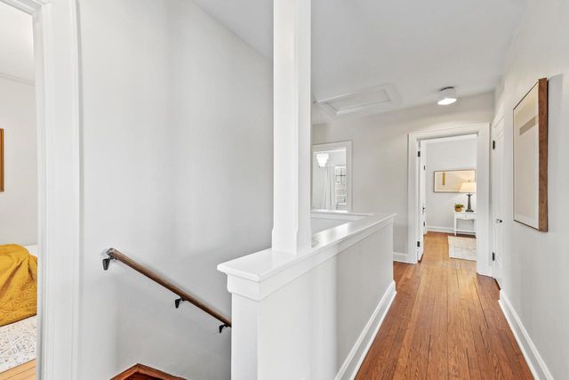 333 E Day AVENUE, Whitefish Bay, WI 53217