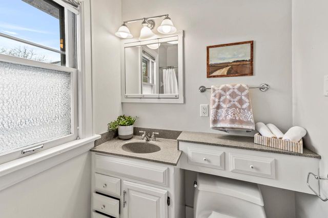 333 E Day AVENUE, Whitefish Bay, WI 53217