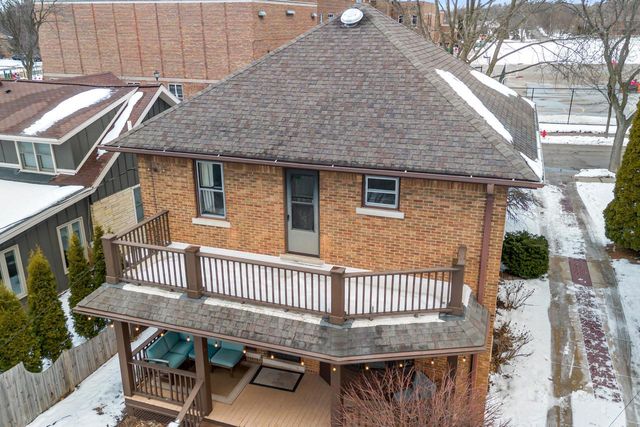 333 E Day AVENUE, Whitefish Bay, WI 53217