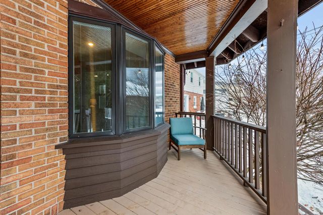 333 E Day AVENUE, Whitefish Bay, WI 53217