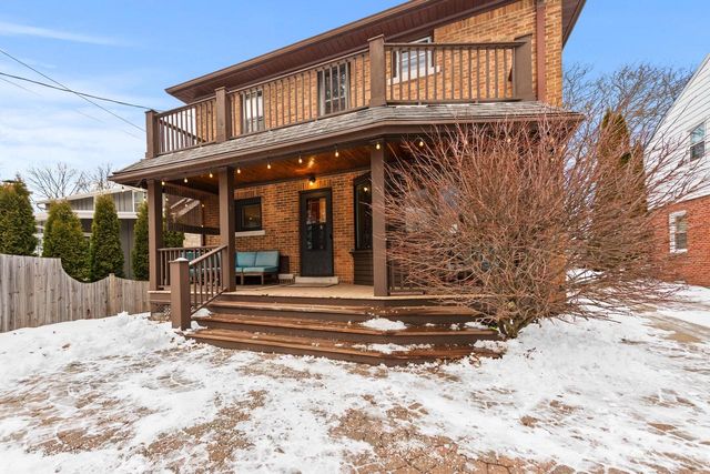 333 E Day AVENUE, Whitefish Bay, WI 53217