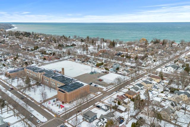 333 E Day AVENUE, Whitefish Bay, WI 53217