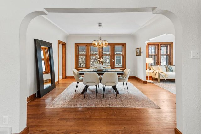 333 E Day AVENUE, Whitefish Bay, WI 53217