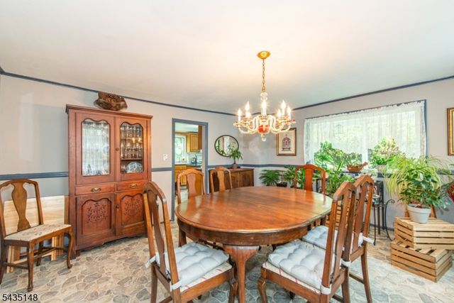 34 Unneberg Ave, Roxbury Twp., NJ 07876