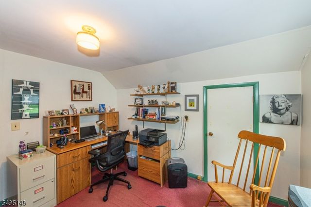 34 Unneberg Ave, Roxbury Twp., NJ 07876