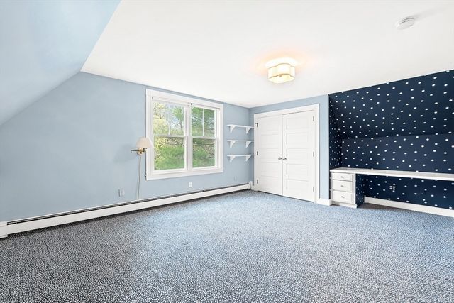 207 Weston Rd, Wellesley, MA 02482