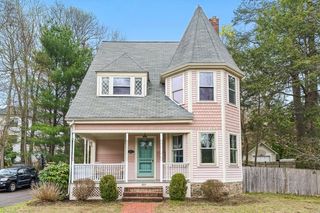 207 Weston Rd, Wellesley, MA 02482