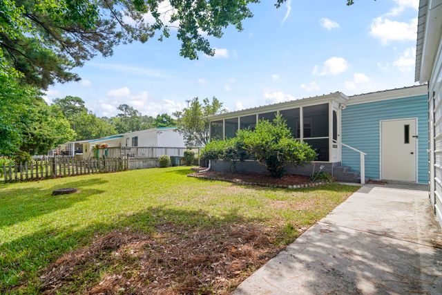 232 Captains Dr., Little River, SC 29566