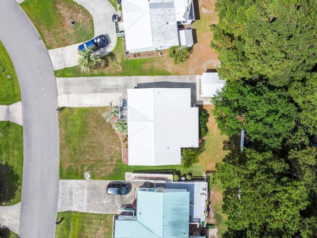 232 Captains Dr., Little River, SC 29566