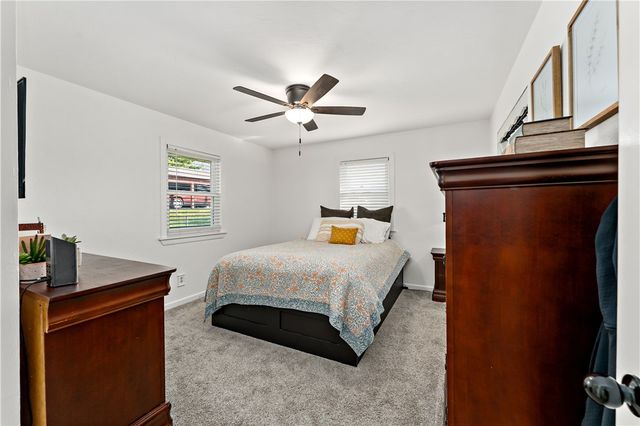 904 Short St, Canonsburg, PA 15317