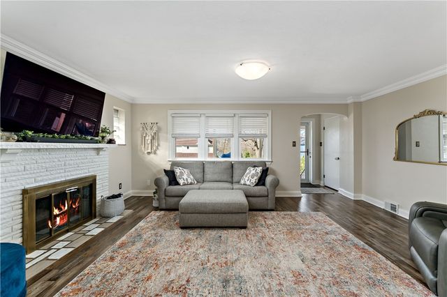 904 Short St, Canonsburg, PA 15317