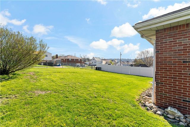904 Short St, Canonsburg, PA 15317