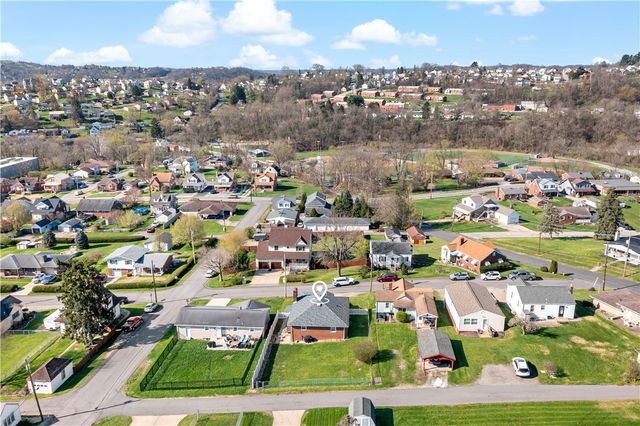 904 Short St, Canonsburg, PA 15317