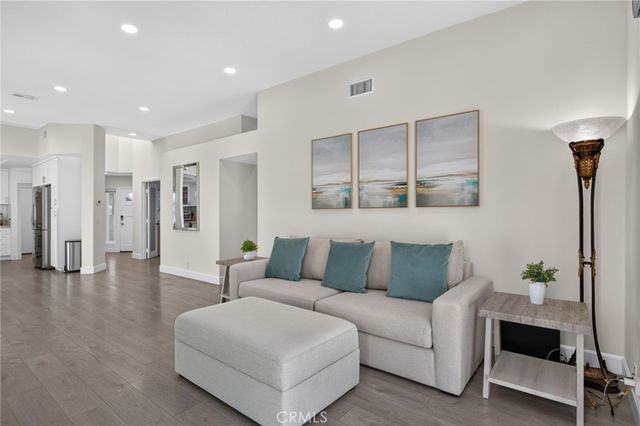 45 Shearwater Place, Newport Beach, CA 92660