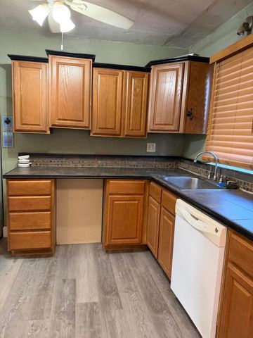 1204 SW 11TH Avenue, Amarillo, TX 79101