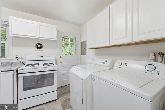 6711 SWARTHMORE DR, Alexandria, VA 22307